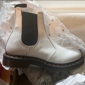 White Dr Martens 8 NIB